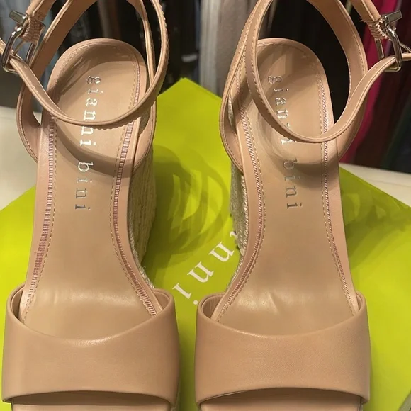 NIB!!! Gianni Bini Cafe Cream Wedges Size 8 - Picture 5 of 8